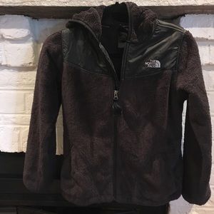 The North Face Girls’ Hoodie